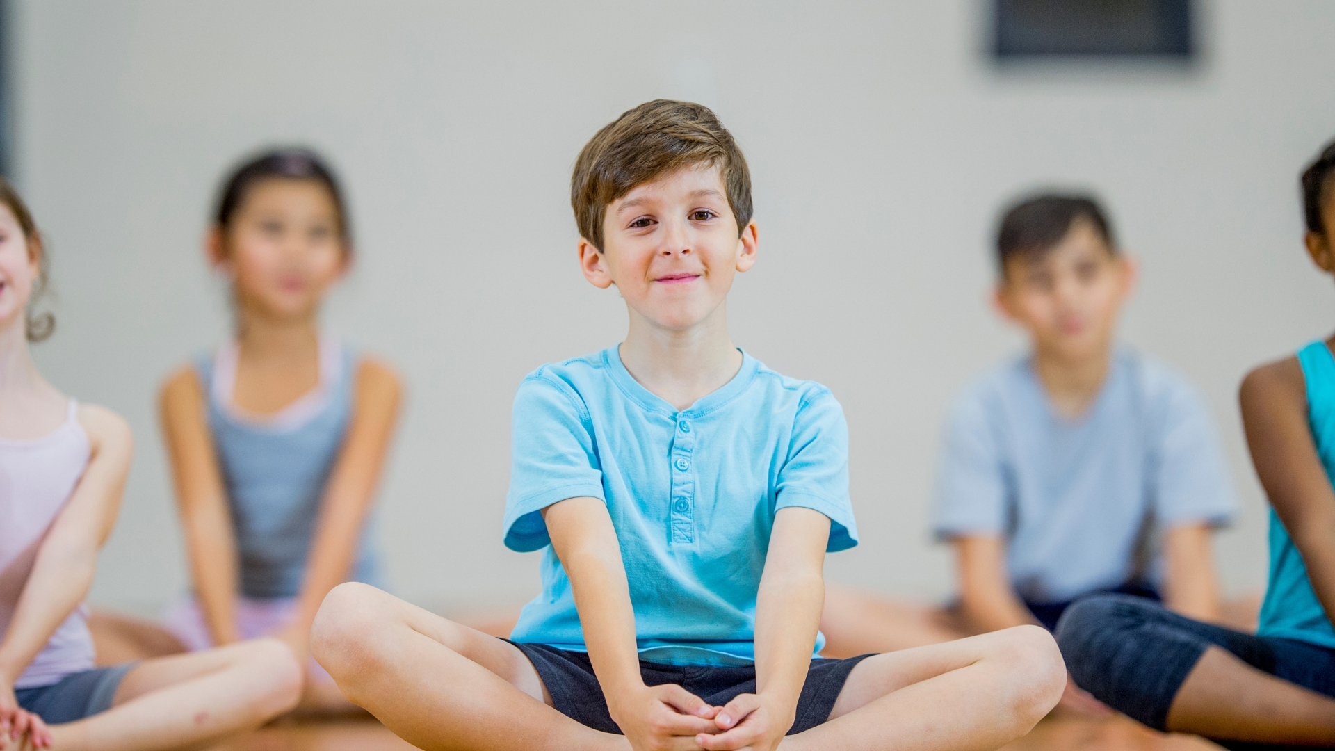 You are currently viewing Why is Yoga Important for School Children?
