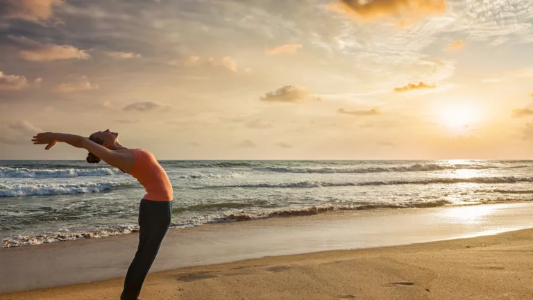 Read more about the article Top Yoga Poses for Weight Loss You Can Learn Online