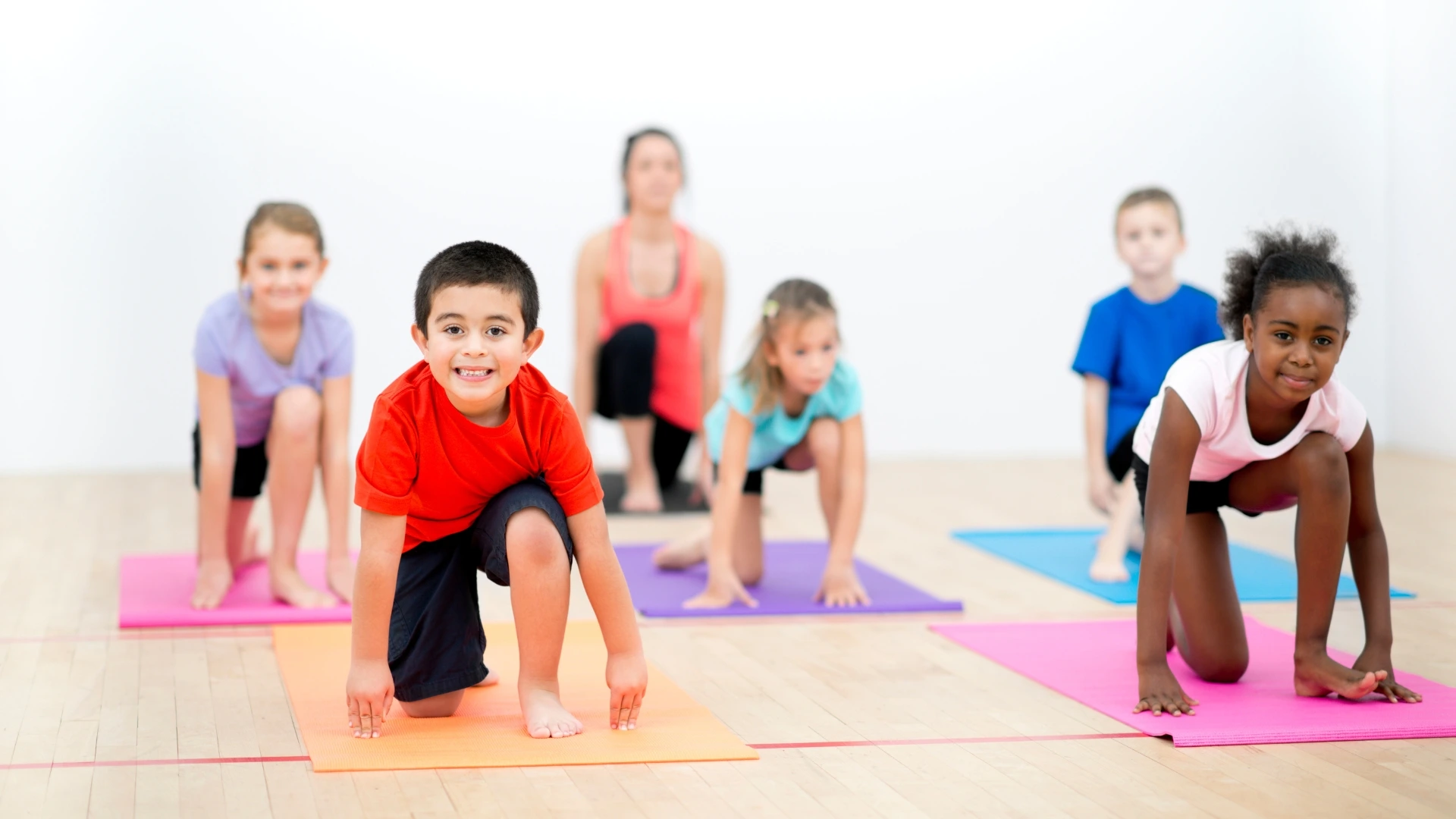 You are currently viewing How Yoga Sparks Creativity and Imagination in Kids?