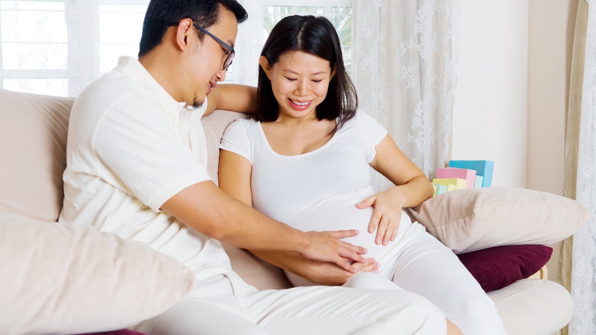 Can Partners Join Pregnancy Yoga Sessions?