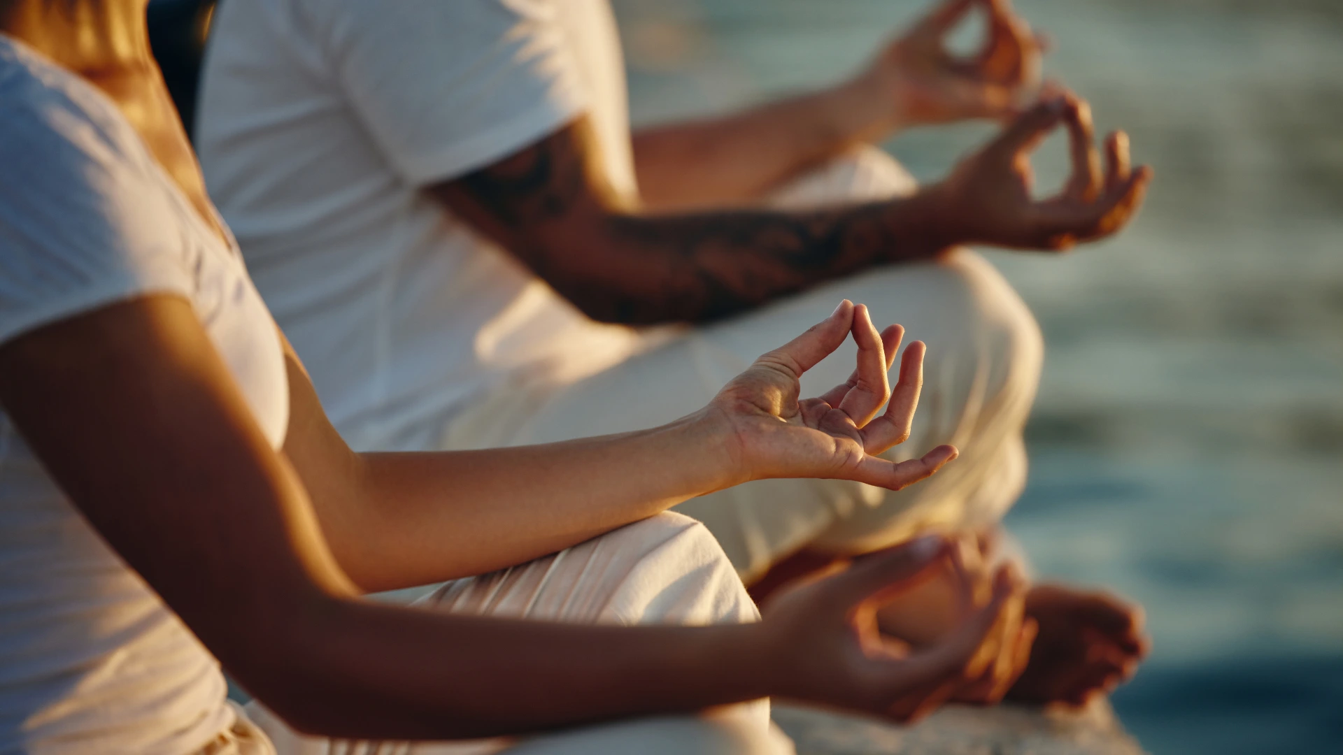 Read more about the article How Celebrities Choose Their Online Yoga Teachers?