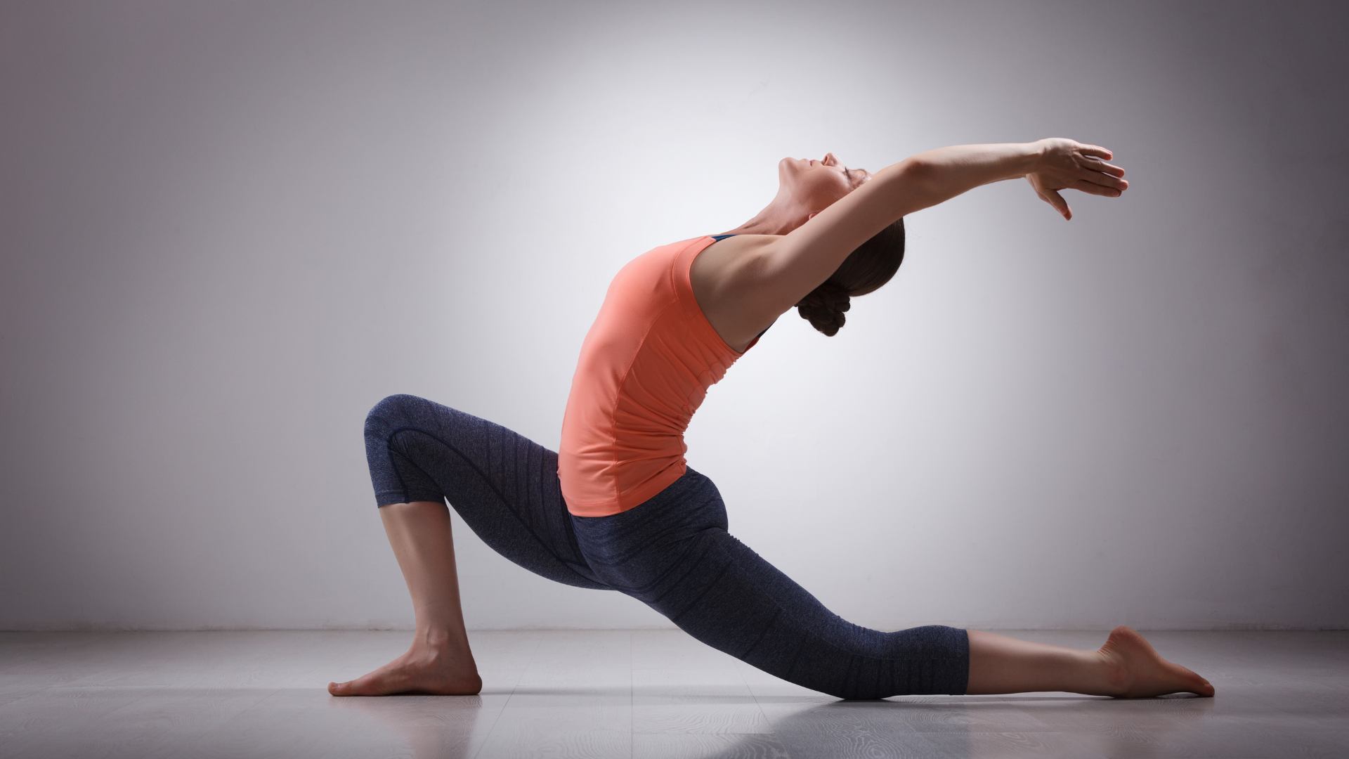 You are currently viewing Anjaneyasana (Low Lunge) – Steps, Benefits, Cautions
