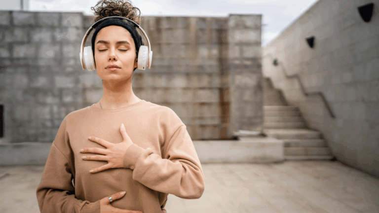 Read more about the article Five-Minute Online Meditations for Instant Relaxation